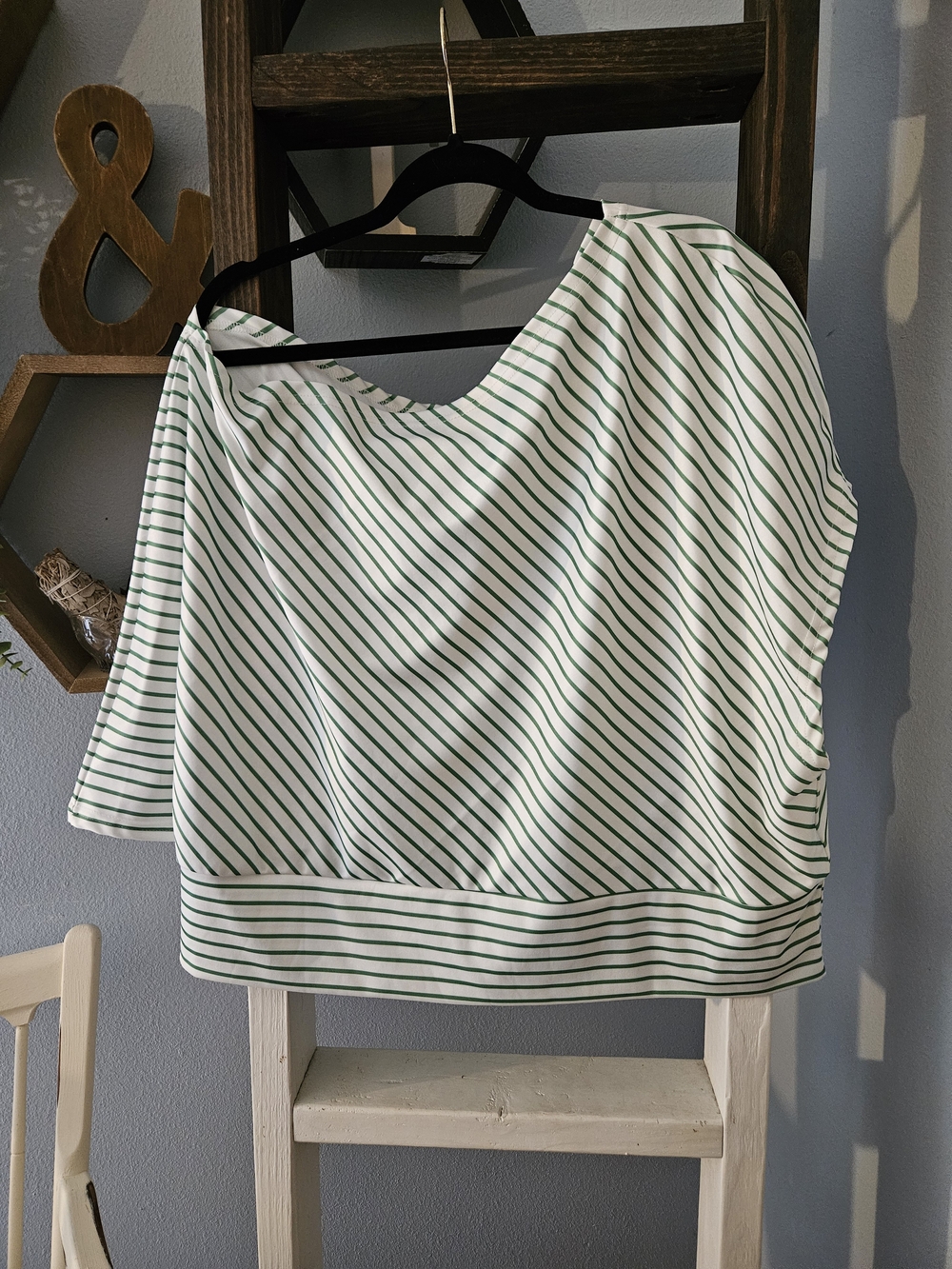SHEIN White Top with Green Stripes Off The Shoulder Size 4X